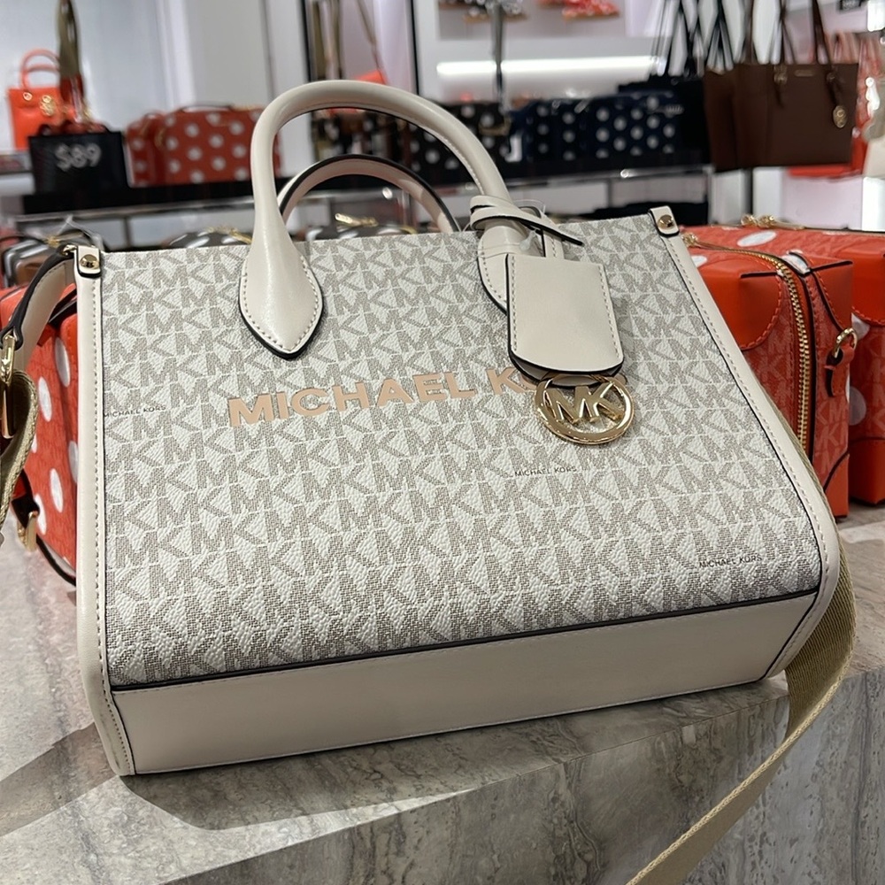 Michael Kors Mirella Small Signature Logo Crossbody Shopper TZ XBODY Bag
LT CRM - Picture 11 of 16